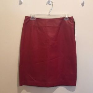 Red leather pencil skirt. New with tags. G035